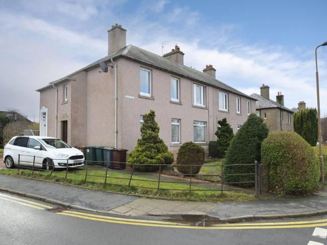 Flat for sale in Currie, Scotland