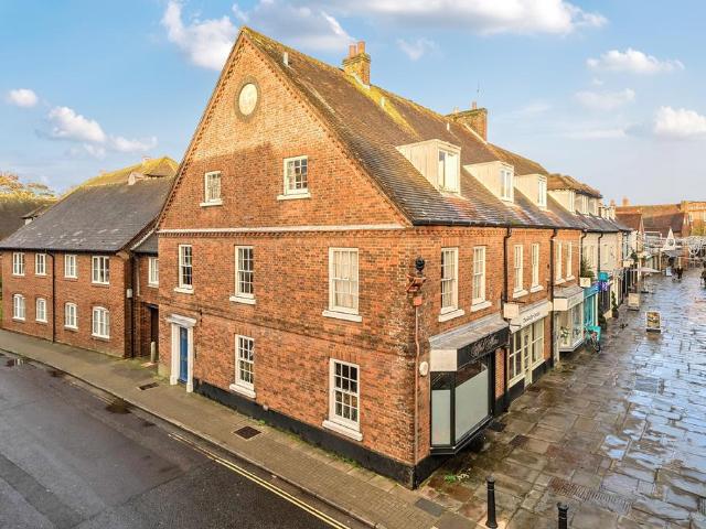 Flat for sale in Chichester, Littlecote