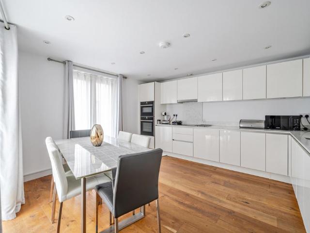 Flat for sale in Redcliffe, Feckenham