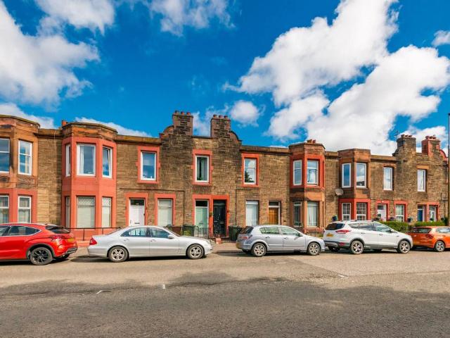Flat for sale in Piershill, Scotland