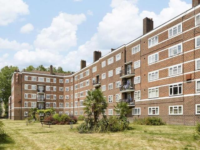 Flat for sale in Shoreditch, Greater London