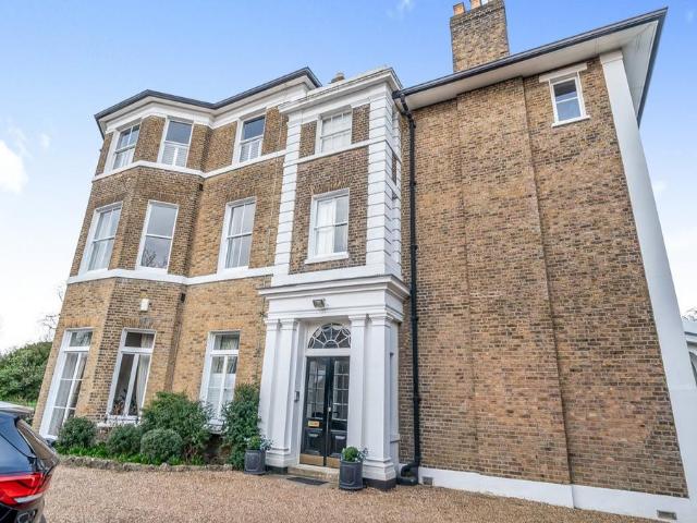 Flat for sale in Kidbrooke, Greater London