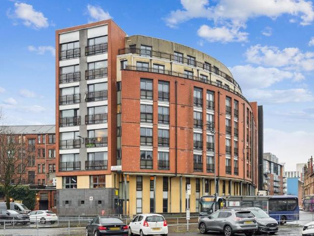 Flat for sale in Merchant City, Scotland