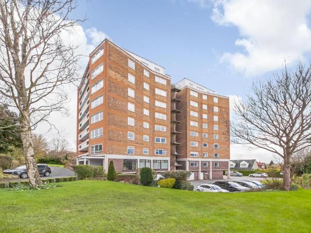 Flat for sale in Primley Park, Alwoodley