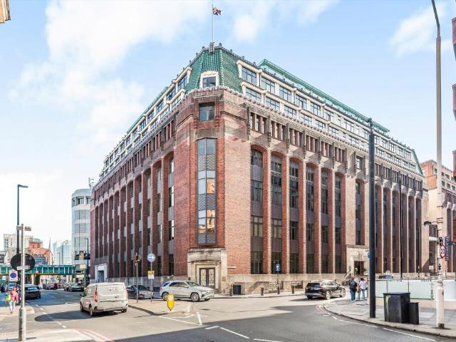 Flat for sale in St. George in the East, Whitechapel