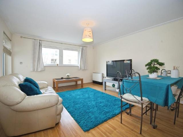 Flat for sale in Tiger Bay, Falcon Lodge