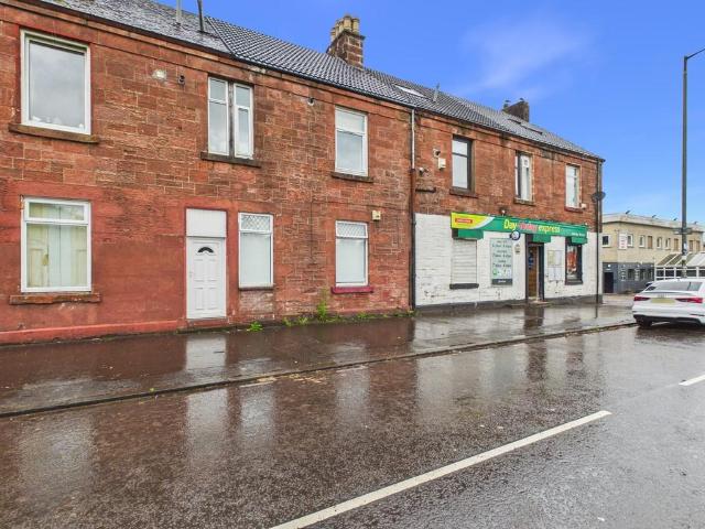 Flat for sale in Bonhill, Scotland