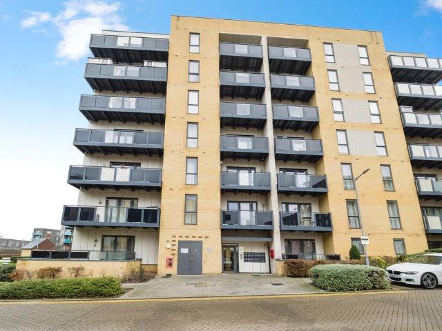 Flat for sale in Barking Riverside, Isle Of Man