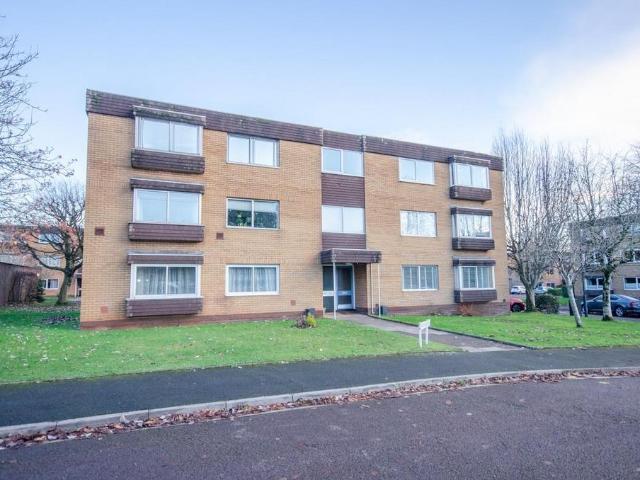 Flat for sale in Winterbourne, South Gloucestershire