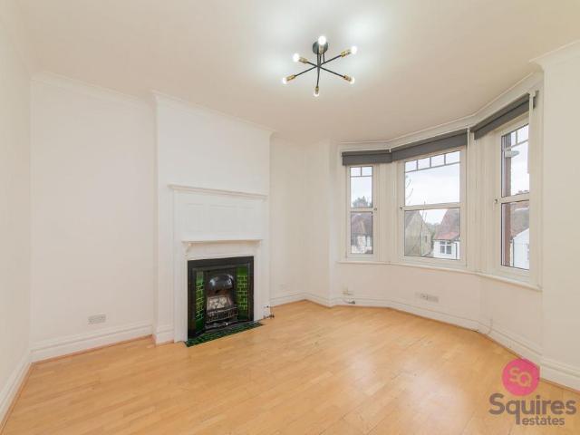 Flat for sale in Hendon, Greater London