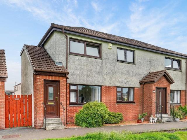 Flat for sale in Galston, Scotland
