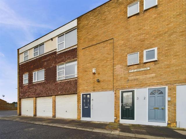 Flat for sale in Whitley Bay, North Tyneside