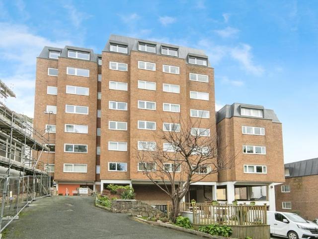 Flat for sale in Llandudno, Wales