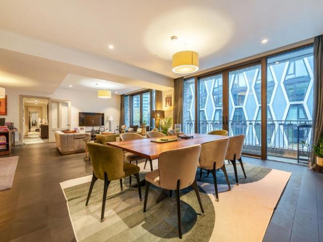Flat for sale in Westminster, Victoria