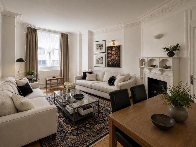 Flat for sale in Marylebone, Greater London
