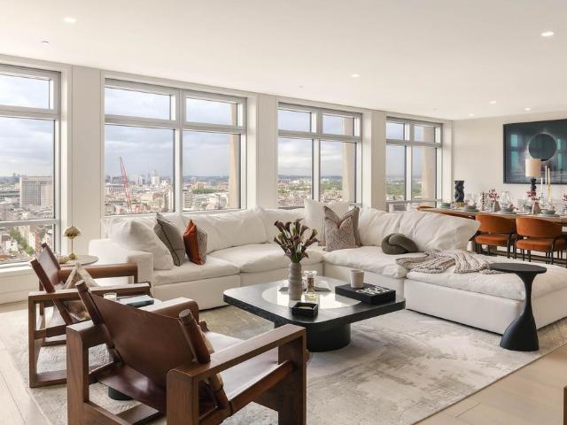 Flat for sale in Saint Giles, Bloomsbury