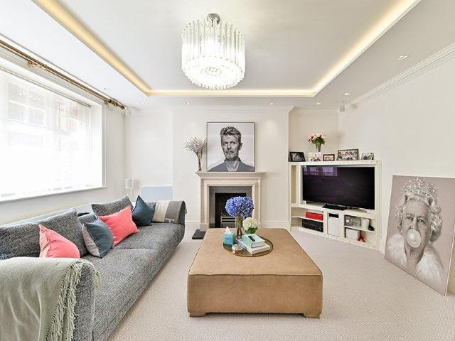 Flat for sale in Chelsea, Greater London