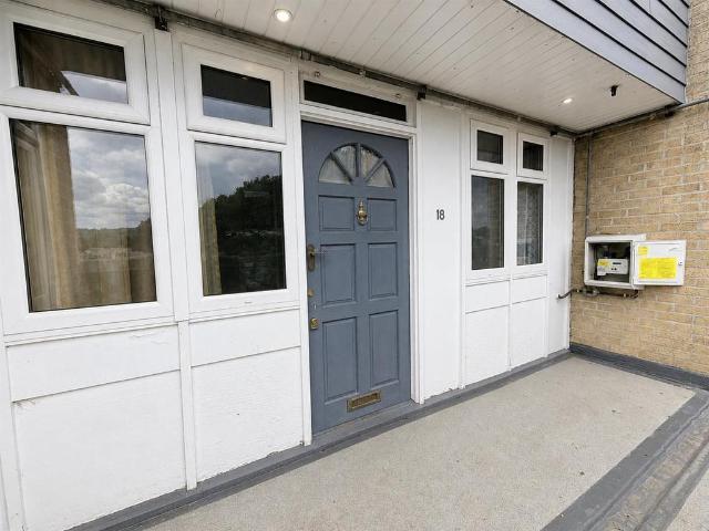 Flat for sale in Epping, Essex