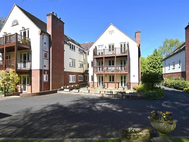 Flat for sale in Harborne, West Midlands