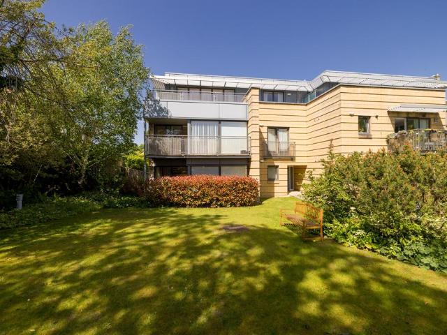 Flat for sale in Corstorphine, Scotland