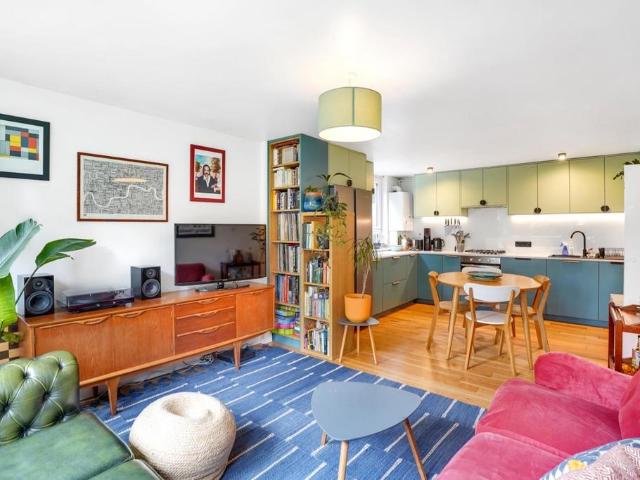 Flat for sale in Greater London