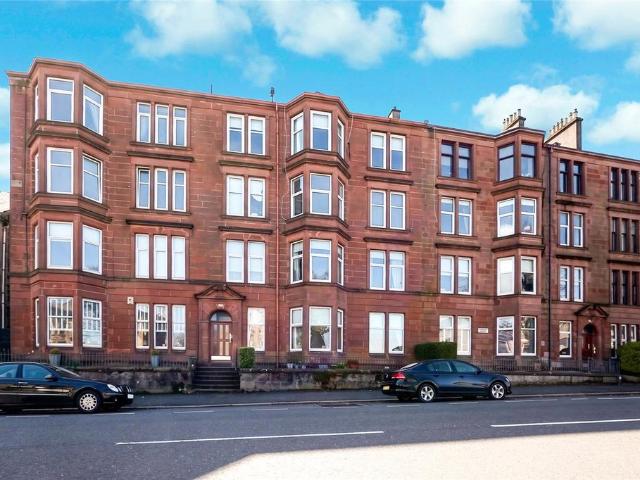 Flat for sale in Greenock, Scotland