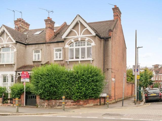 Flat for sale in London Borough of Merton, Greater London