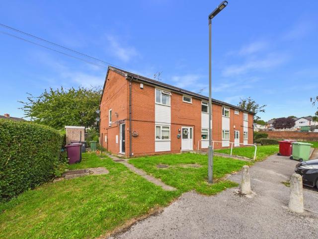 Flat for sale in Brackenfield, East Midlands