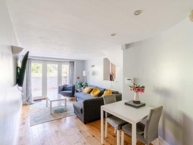 Flat for sale in Spike Island, Feckenham
