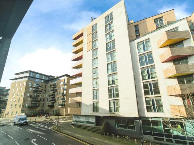 Flat for sale in Round Hill, Brighton & Hove