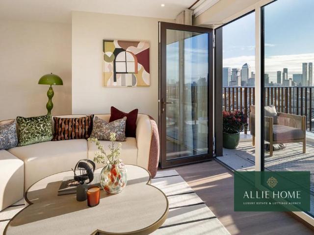 Flat for sale in Bromley-by-Bow, Mile End