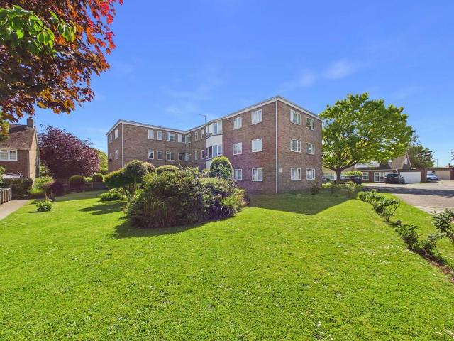 Flat for sale in Kingston Buci, Fishersgate