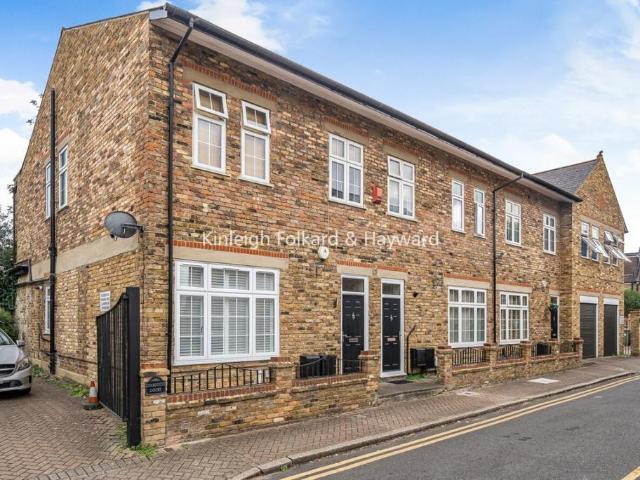Flat for sale in Chislehurst, Isle Of Man