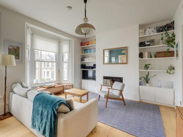Flat for sale in London Borough of Lewisham, Greater London