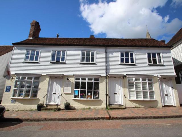 Flat for sale in Mayfield, Cross In Hand