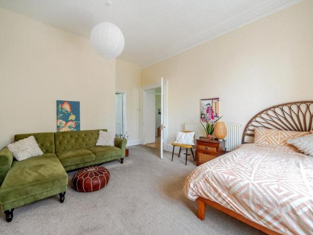 Flat for sale in Crystal Palace, Isle Of Man