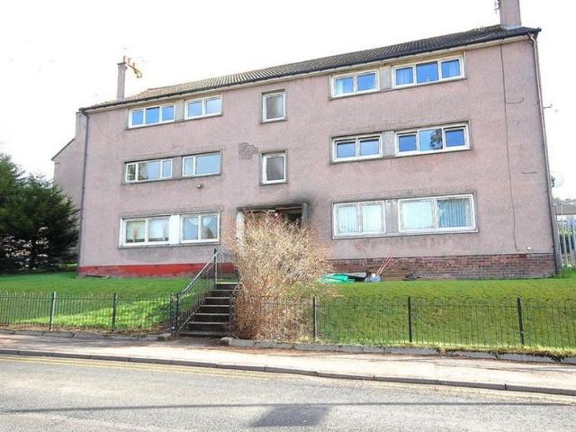 Flat for sale in Dumbarton, Scotland