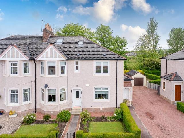 Flat for sale in Braedale, Motherwell