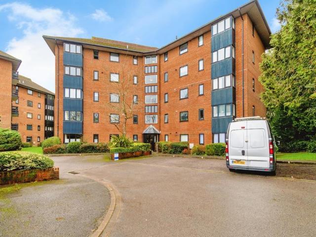 Flat for sale in Glen Eyre, City Of Southampton