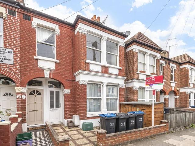 Flat for sale in London Borough of Merton, Greater London