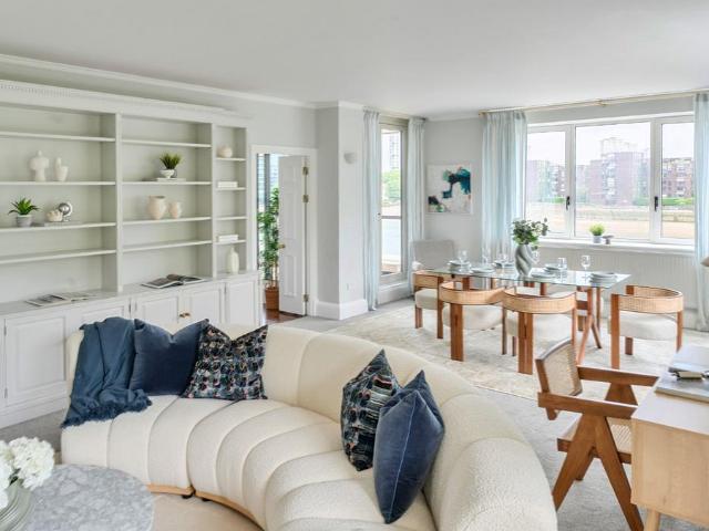 Flat for sale in Chelsea Harbour, Isle Of Man