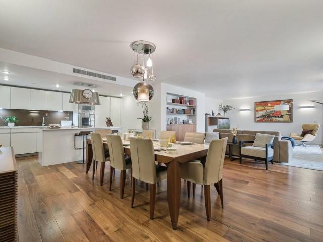 Flat for sale in East Marylebone, Marylebone