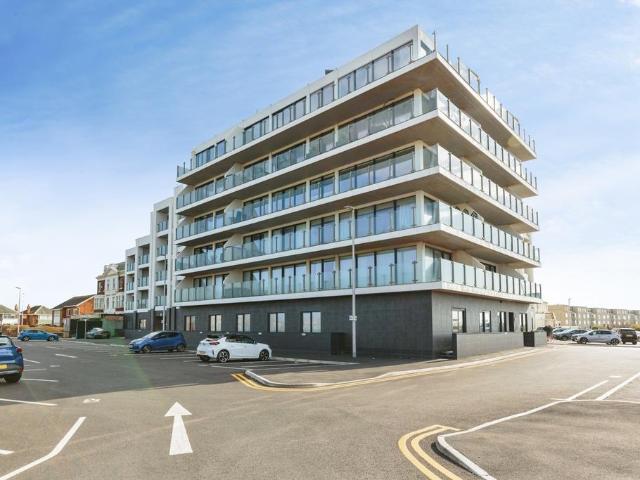 Flat for sale in Squires Gate, Blackpool