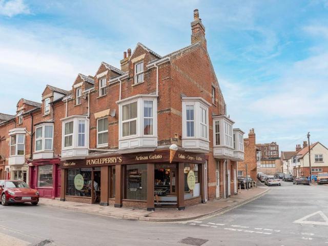 Flat for sale in Cromer, North Norfolk
