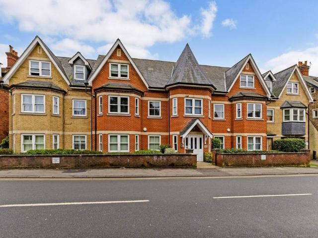 Flat for sale in Charlotteville, Westborough
