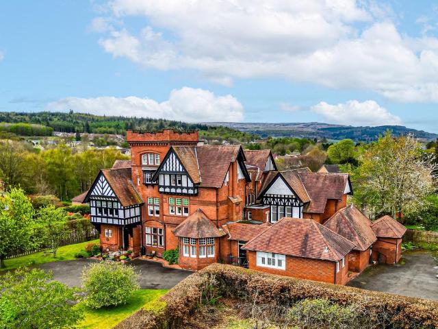 Flat for sale in Stirling, Torbrex
