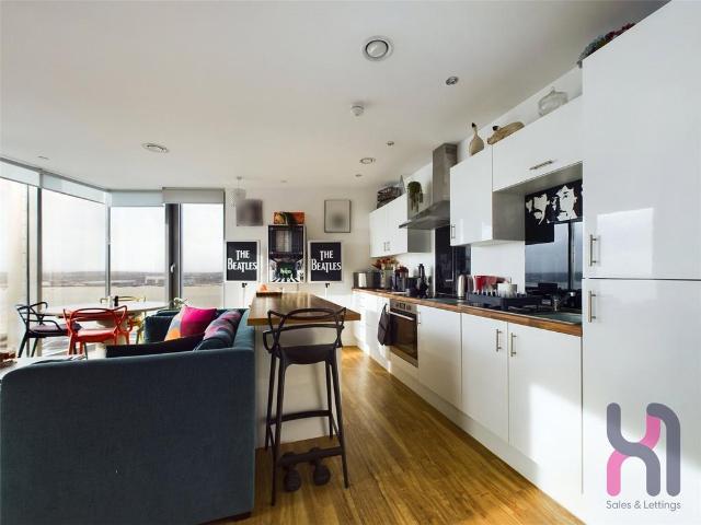Flat for sale in Baltic Triangle, Calderstones