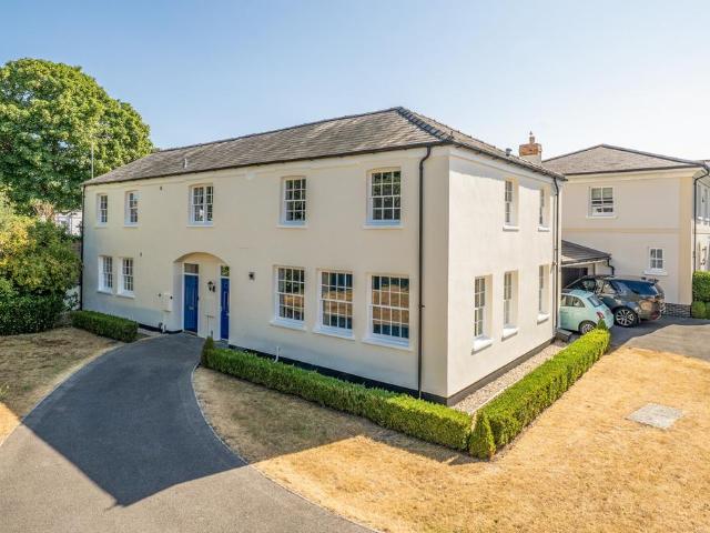 Flat for sale in Golden Valley, Gloucestershire