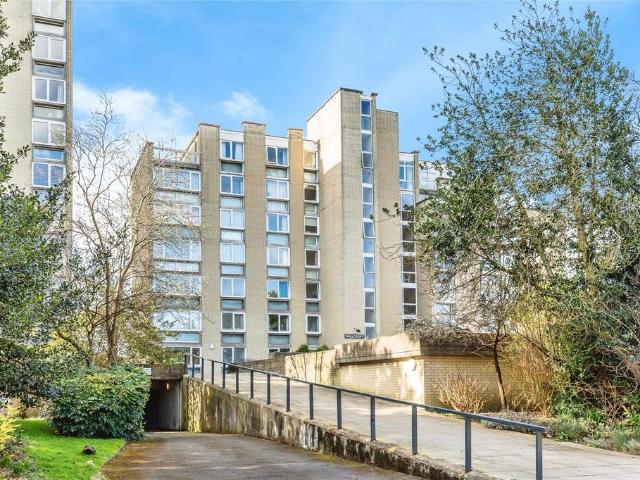 Flat for sale in Feckenham, City Of Bristol