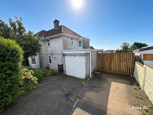 Flat for sale in Tycoch, Nangreaves